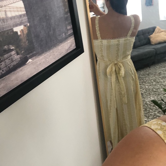 👗NWOT Reformation Sandalwood Dress in Clara Yellow Size 4 - Picture 10 of 12